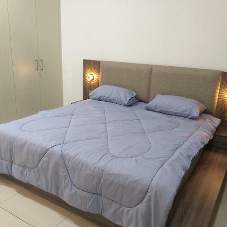 Aliff Avenue 2 Bedroom Homestay 조호르 바루 외부 사진