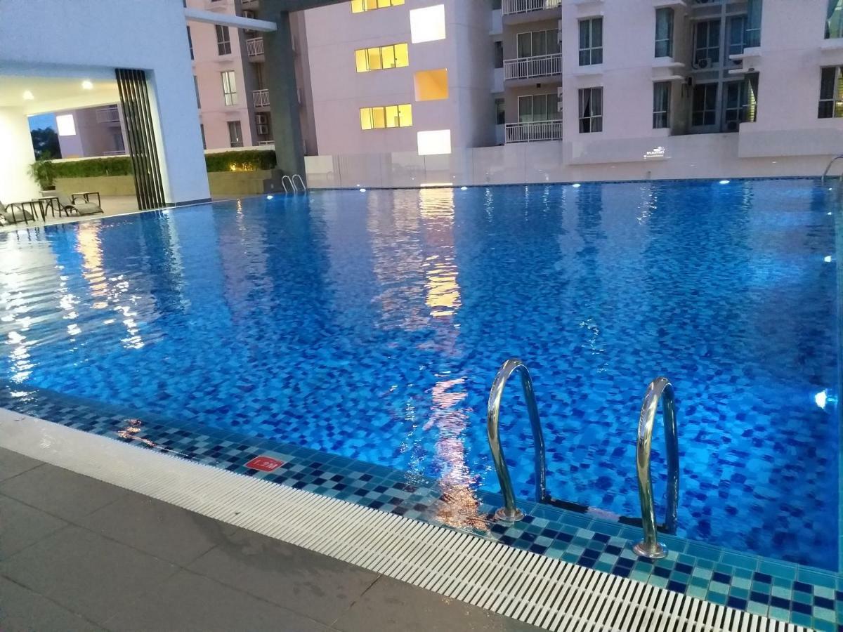 Aliff Avenue 2 Bedroom Homestay 조호르 바루 외부 사진