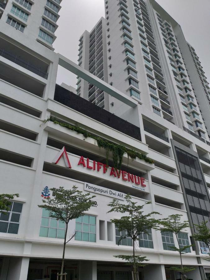 Aliff Avenue 2 Bedroom Homestay 조호르 바루 외부 사진
